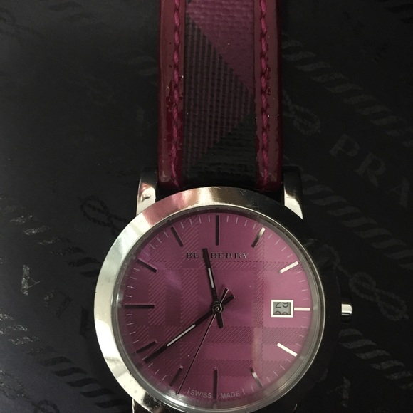 Designer watches that will need new battery! - Picture 3 of 7